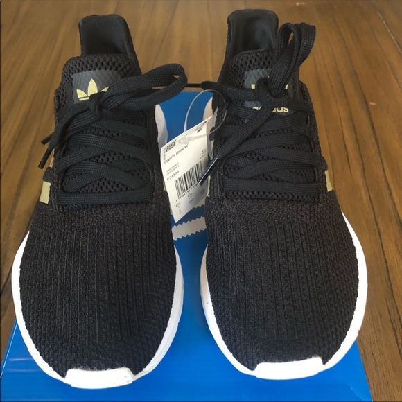Adidas Swift Run black  and gold sneaker - Picture 3 of 8